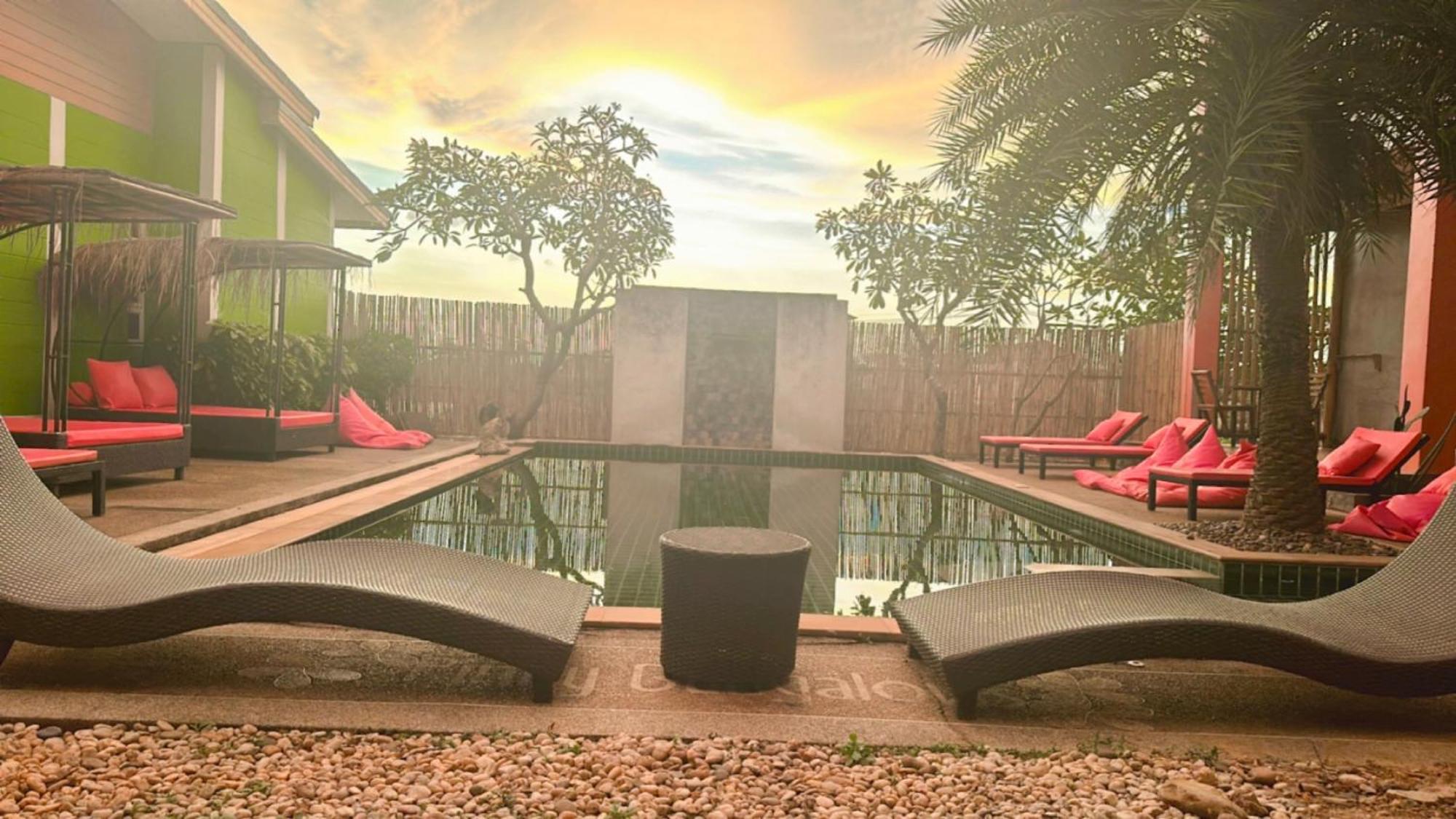 Pinky Bungalow Resort & Villa - Sha Extra Plus Koh Lanta Exterior photo