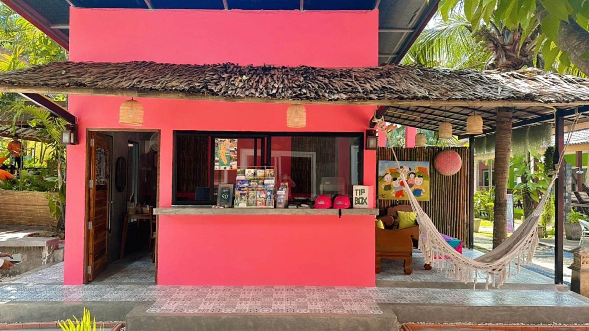 Pinky Bungalow Resort & Villa - Sha Extra Plus Koh Lanta Exterior photo