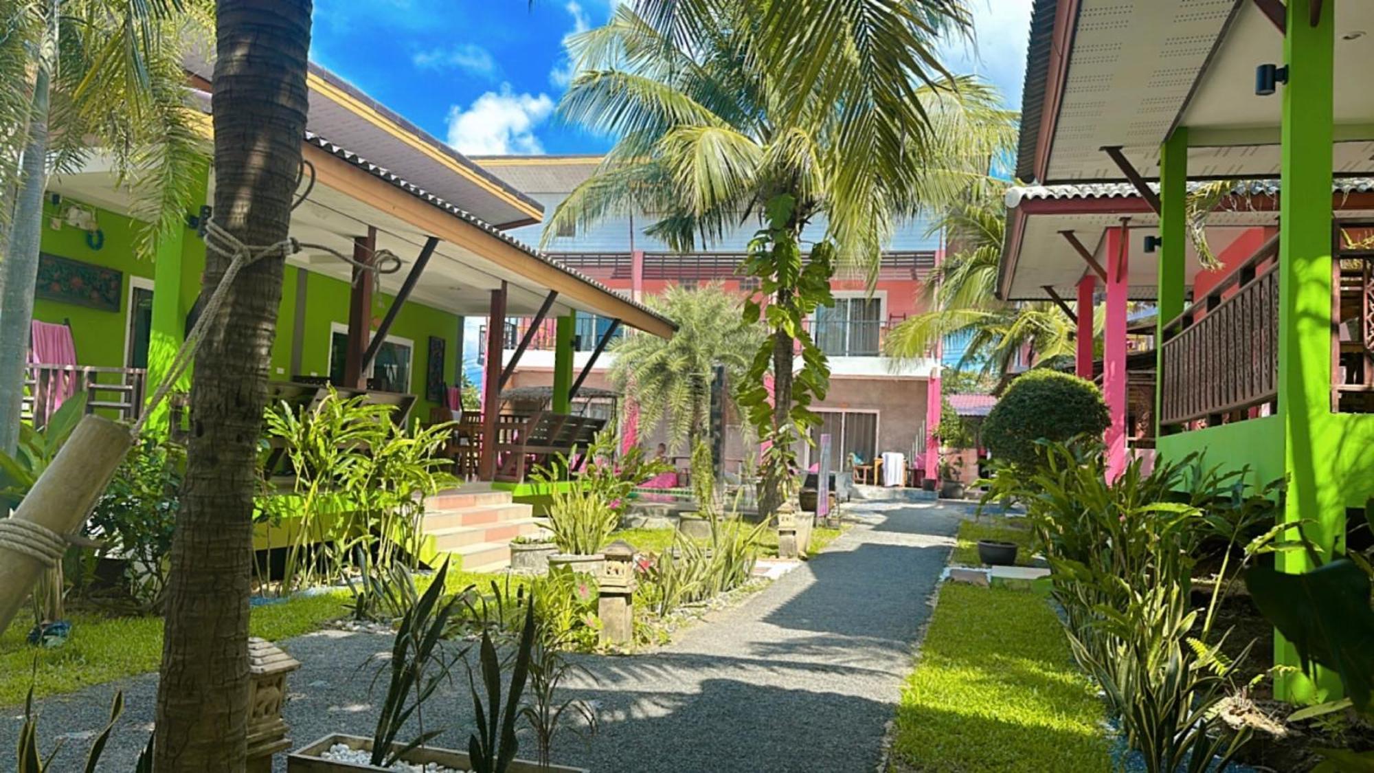 Pinky Bungalow Resort & Villa - Sha Extra Plus Koh Lanta Exterior photo